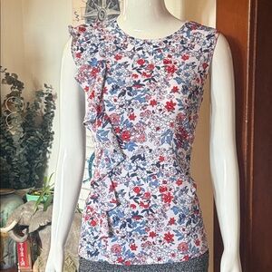 Amanda green size small Sleeveless White Floral Ruffle Shell Top - Women's